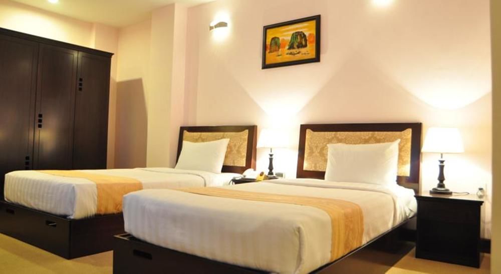 Dong Kinh A Hotel Хошимин Экстерьер фото