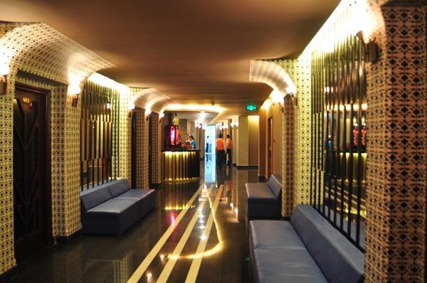 Dong Kinh A Hotel Хошимин Экстерьер фото